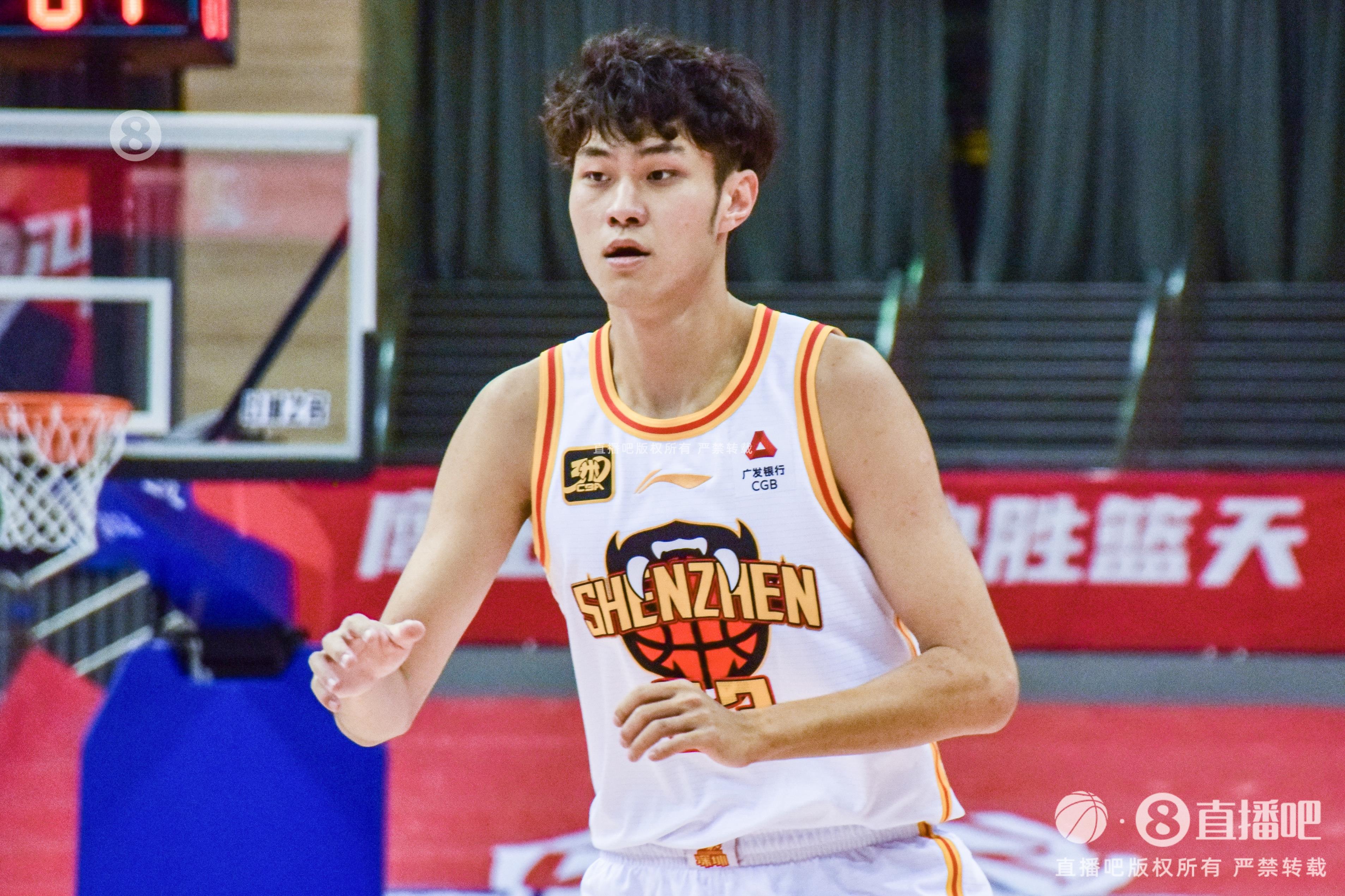 表現(xiàn)出色！王浩然14中7拿到20分3板6助2斷 正負(fù)值+30